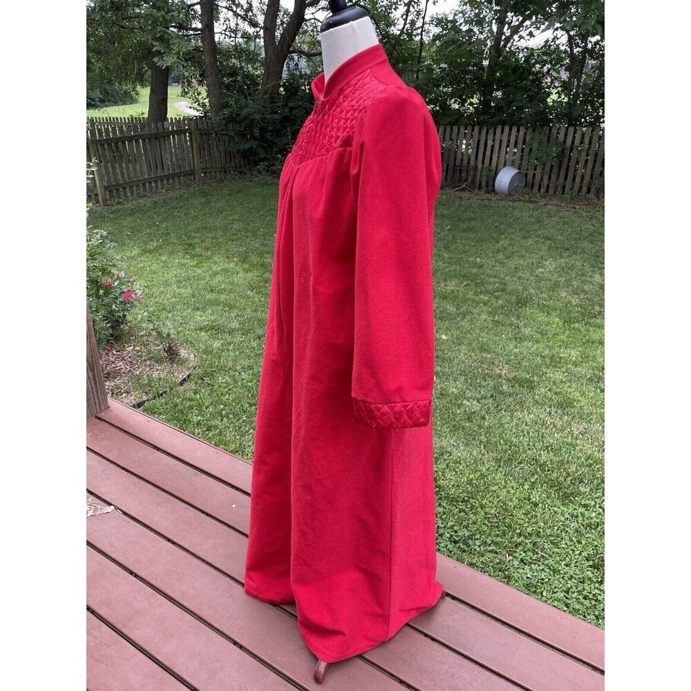 Red Quilted Long Zip-Up Robe Size Large Made In USA Large Mrs Roper - Picture 3 of 12